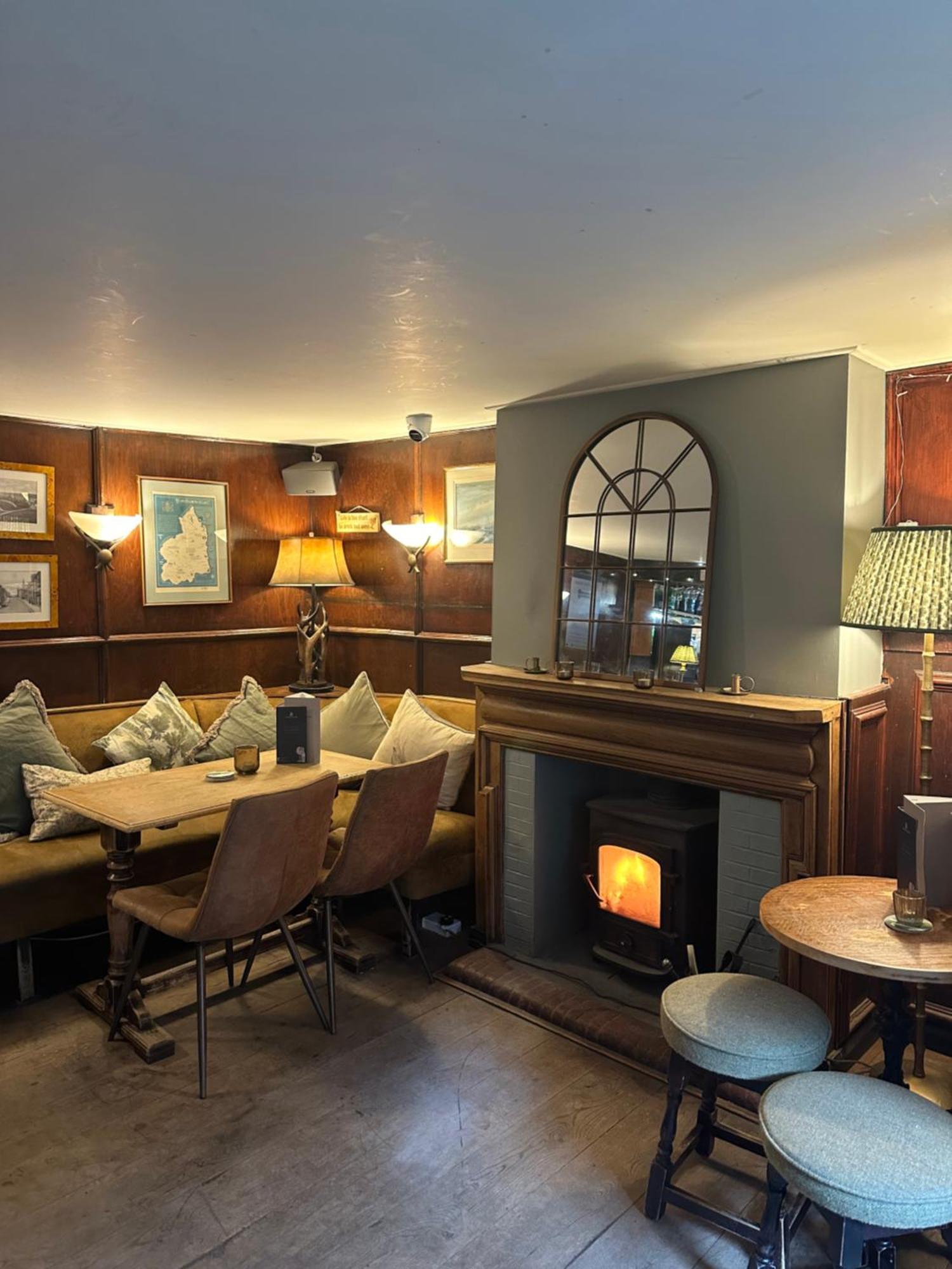 The Red Lion Inn אלנמות' מראה חיצוני תמונה